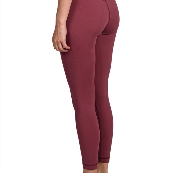 Leggings medium. NWT - Picture 2 of 7